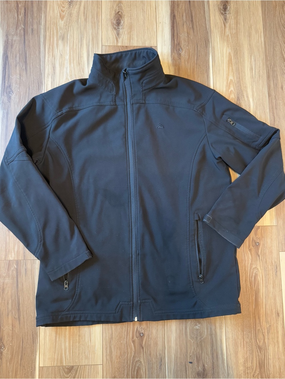 Snozu Men's Black Softshell Jacket